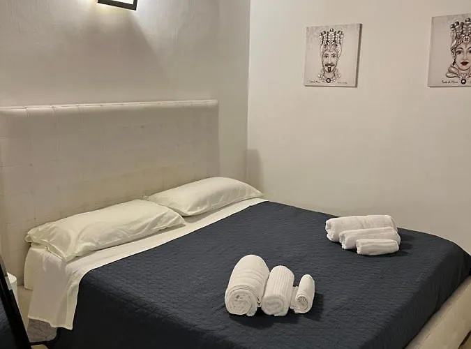 Апартаменты Le C'ortigiane Di Via Mergulensi Сиракузы