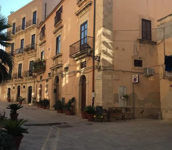 Апартаменты Le C'ortigiane Di Via Mergulensi Сиракузы